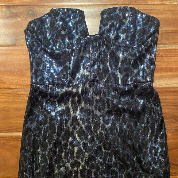 Zara Mini sequins dress - Picture 2 of 5